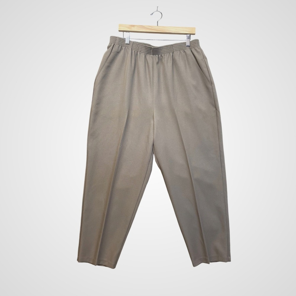 Briggs New York Trousers Women 18W Taupe NEW Elastic Waist Tapered Petite Short